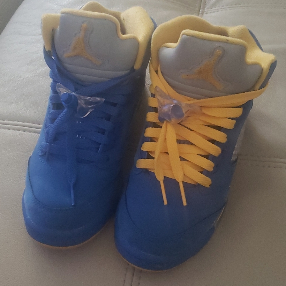Boys Air Jordan Retro 5 Laney